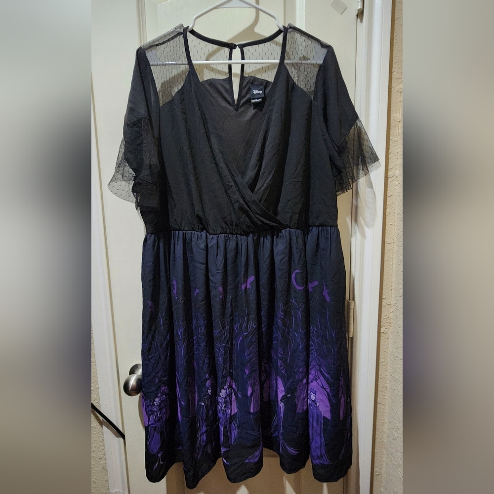Disney/Torrid Villians Black and Purple Short Sleeve Dress Torrid Sz 2(18/20)